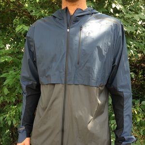 On cloud running jacket Clearance